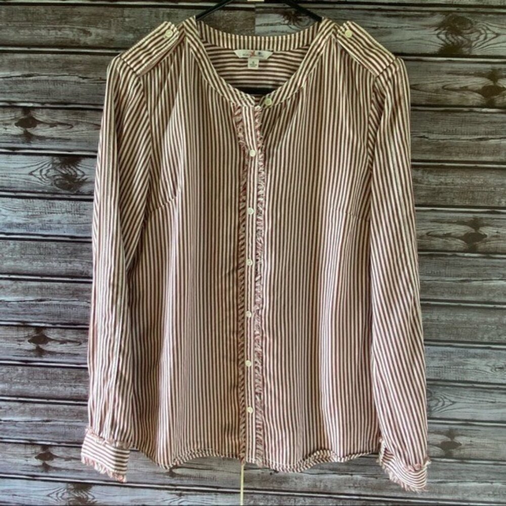 LL Bean‎ Women's Signature Long-Sleeved Button-Down Top Size 6